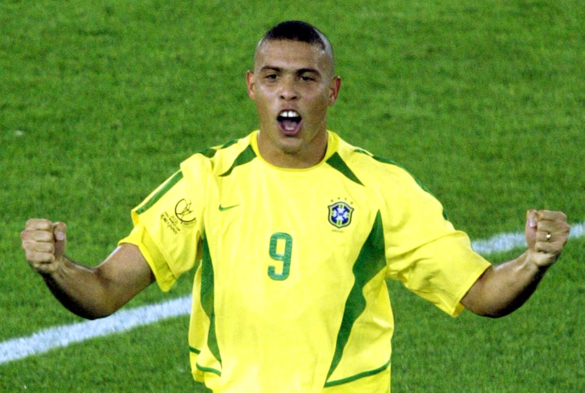 Jersey Retro Brasil 2002 9 Ronaldo  Manga Larga Version Aficionado