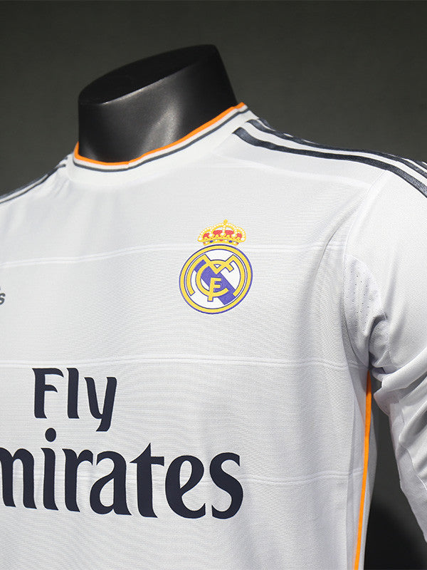 Jersey Retro Real Madrid Local 13-14  Manga Larga Numero 7 Cristiano Version Aficionado Calidad Premium