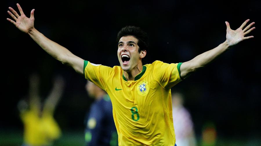 Jersey Retro Brasil 2006 8 KAKA Manga Corta Version Aficionado